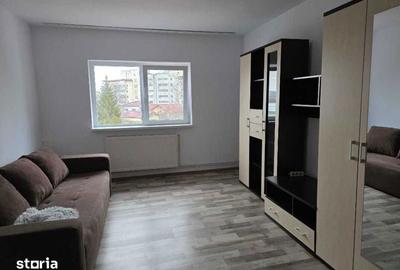Garsonieră decomandată în Nicolina - 1