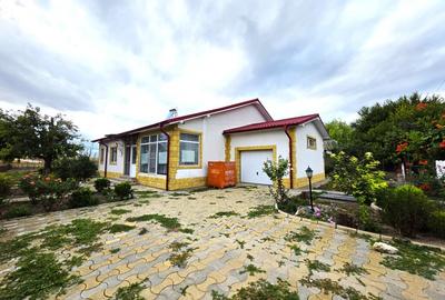 Casa cu 3 camere si garaj - teren 1180 MP - Oituz, jud. Constanta - 1