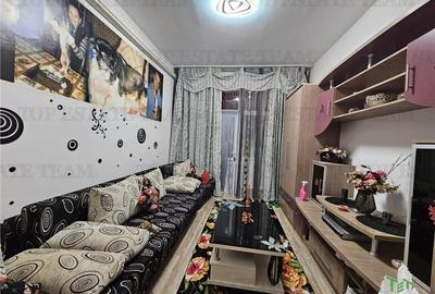 Casa spatioasa si versatila de vanzare in Eforie Nord  ideala pentru locuinta + - 8