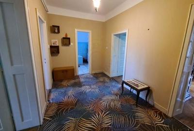 Apartament cu 3 camere în Titulescu - 2
