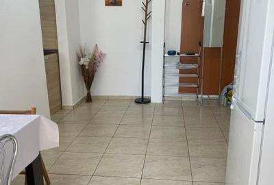 Inchiriez apartament 2 camere - 7