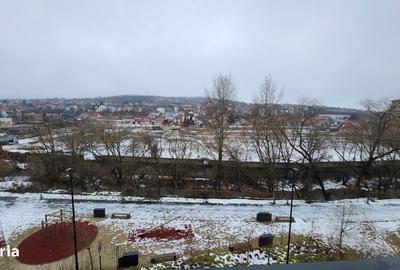 Apartament cu 2 camere semidecomandat în Gară