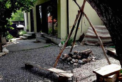 Casă cu 2 camere cu Teren 120 Mp în Schei - 1