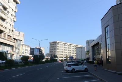 Apartament cu 3 camere decomandat, mobilat în Ultracentral - 2