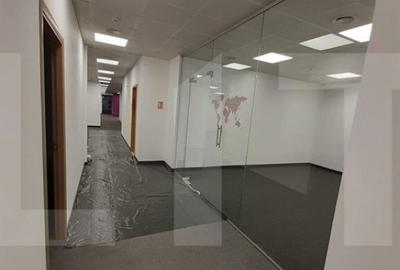 Spațiu comercial, de 873 mp, în Central - 10