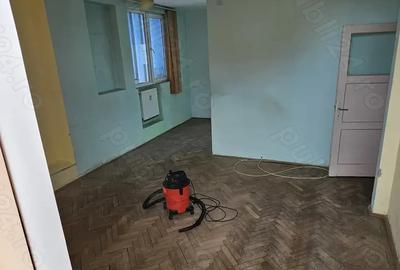 Apartament cu 2 camere nedecomandat în Republicii - 4