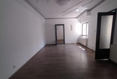 DELFINARIU VILA P+1, 5 CAMERE 180 MP PRET 270000 EURO - 1