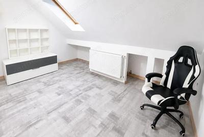 Apartament cu 4 camere decomandat în Central - 3