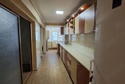 Apartament cu 3 camere decomandat în Mazepa 1 - 4