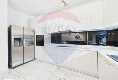 Casă cu 5 camere cu Teren 327 Mp în Central - 12