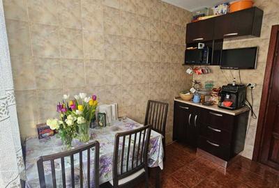 Apartament cu 3 camere decomandat în Brâncoveanu - 8