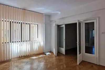 Penthouse cu 5 camere, mobilat în Amzei - 6