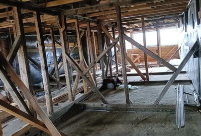 Vand sau schimb cu apartament, Casa P+E+M ?i 3300 teren intravilan in Baicoi jude?ul Prahova - 1