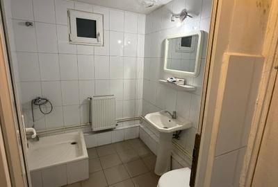 Apartament cu 4 camere decomandat în Berceni - 9
