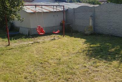 Casă cu 3 camere în Lupeni - 2