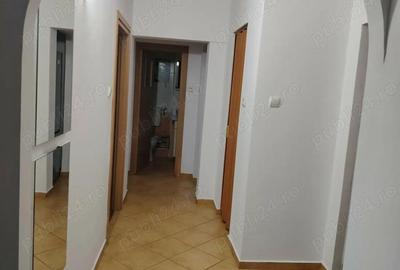 Apartament cu 2 camere decomandat în Titan - 10