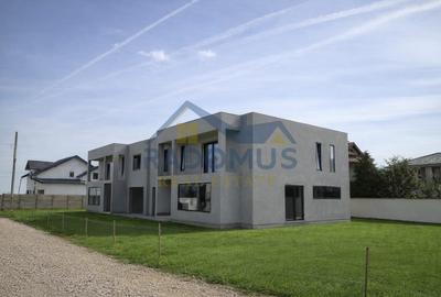 Duplex cu 5 camere cu Canalizare în Păulești - 3