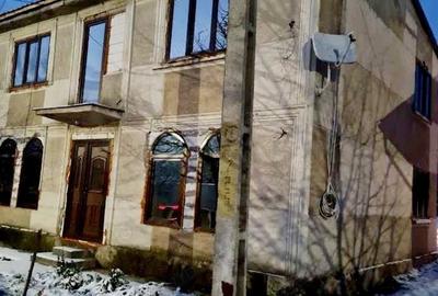 Casă cu 5 camere cu Teren 300 Mp în Săveni - 2