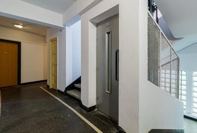 Apartament renovat complet, cu vedere spre ASE | Pta. Romana - 11