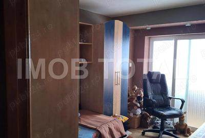 Apartament 4 camere , transformat in 3, Gavana 3, mobilat - 1