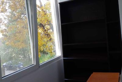 Apartament cu 3 camere semidecomandat în Central - 6