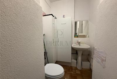 Spațiu Comercial - Elegant la Stradă Principală - cu Terasă - 3