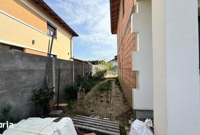 Casă cu 4 camere cu Teren 350 Mp în Tipografilor - 2