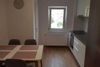 Apartament cu 4 camere decomandat în Bucovina - 1