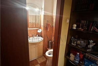 CIRCUMVALATIUNII - ETAJ 1 - BLOC IZOLAT - 4 camere - 2 bai - debara - decomandat CIRCUMVALATIUNII - ETAJ 1 - BLOC IZOLAT - 4 camere - 2 bai - debara - decomandat - 11