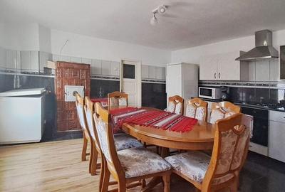 Casa generoasa mobilat utilata Sinca Noua - 10