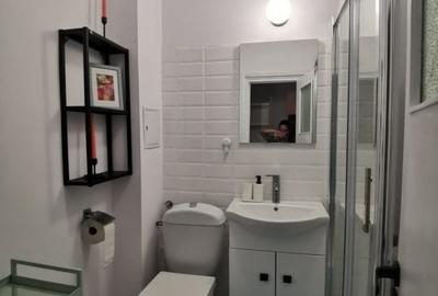 Apartament de 3 camere, semi-decomandat, balcon, zona Titan - 9