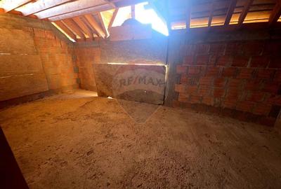 Casa / Vila cu 5 camere de vanzare - 21