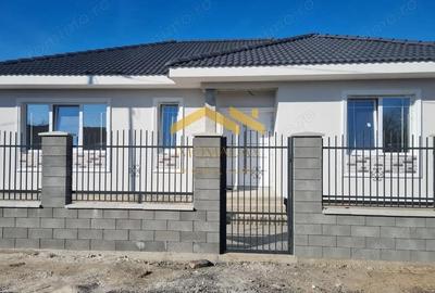 Casă cu Teren 400 Mp în Sânmihaiu Român - 5