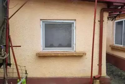 Casă cu 3 camere în 23 August