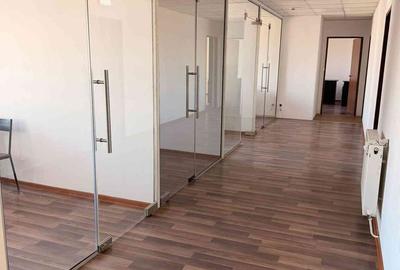 Spațiu comercial, de 541 mp, în Central - 7