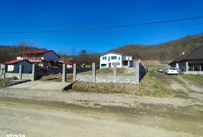 Casă cu 4 camere cu Teren 1000 Mp în Sud - 6