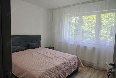 Apartament cu 3 camere semidecomandat în Cantemir - 9