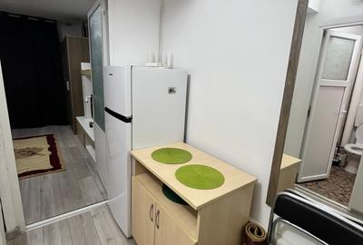 Garsonieră decomandată, mobilată în CET - 6