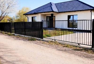 Casă individuală cu 3 camere cu Teren 350 Mp în Bucium - 2