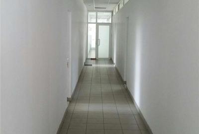 Spațiu comercial, de 400 mp, în Central - 1