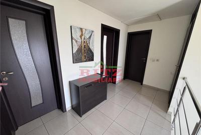 Vila garaj, zona Palatul de Justitie! - 16