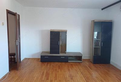 De vanzare apartament 3 camere zona Steaua- 5349 - 2