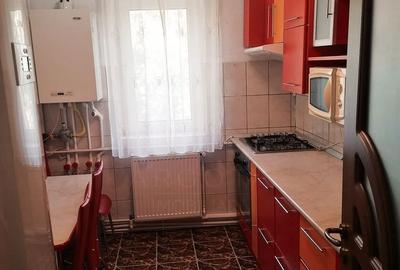 Apartament cu 3 camere semidecomandat în Central - 4
