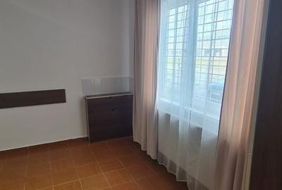 Spațiu comercial, de 29 mp, în Nord - 13