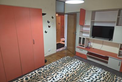 Apartament cu 2 camere în Frații Golești - 3