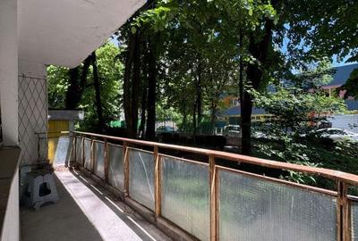 Apartament cu 4 camere semidecomandat în Berceni - 10