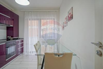 De inchiriat apartament cu 3 camere, parcare si gradina in Ghimbav - 2