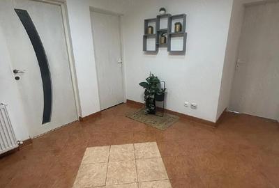 Apartament cu 3 camere decomandat în Central - 3