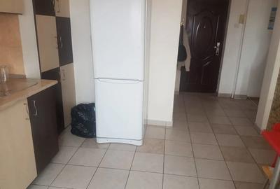 Inchiriez camera in apartament de 2 camere - 3