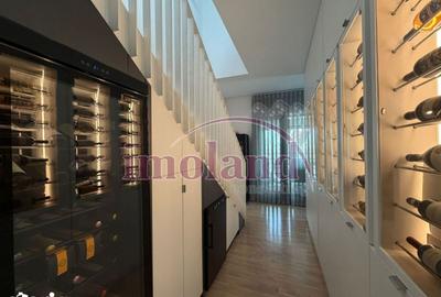 Apartament cu 4 camere în Central - 2